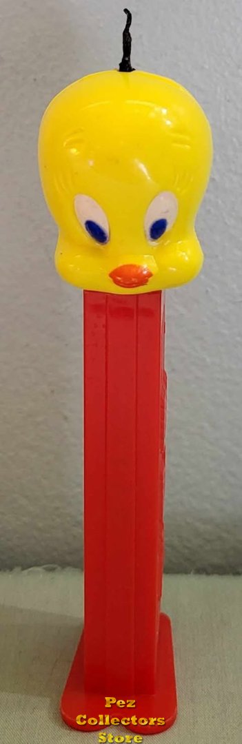 (image for) European Tweety Pez with Molded Eyes and Eyelashes on Red Loose