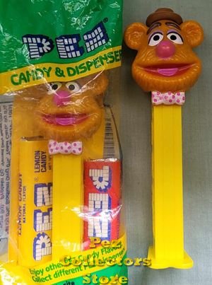 (image for) Fozzie Pez from the Original Muppets MIB