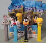 2023 Looney Tunes Set Sylvester Daffy Tweety and Bugs Bunny MIB