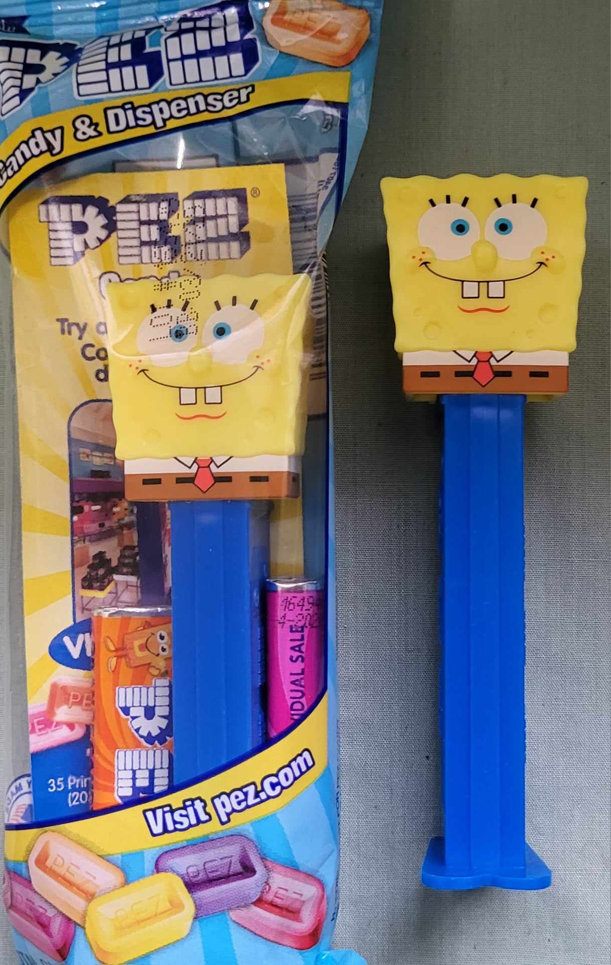 2024 Smiling SpongeBob Pez on Blue Stem MIB - $4.00 : Pez Collectors ...